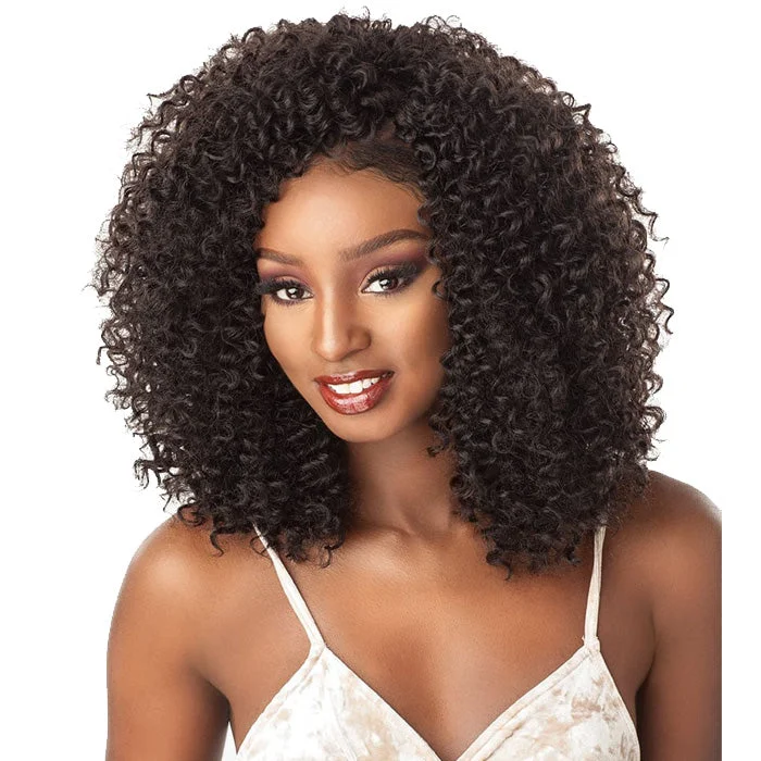   Natural curly wig